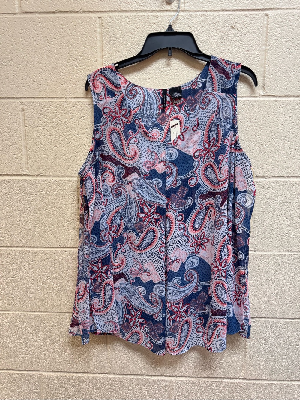 new directions Navy, Red & White Paisley Sleeveless Blouse